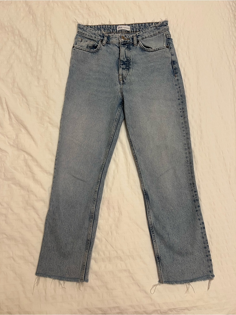 Zara - Light Wash Straight Leg Jeans - Raw Hem